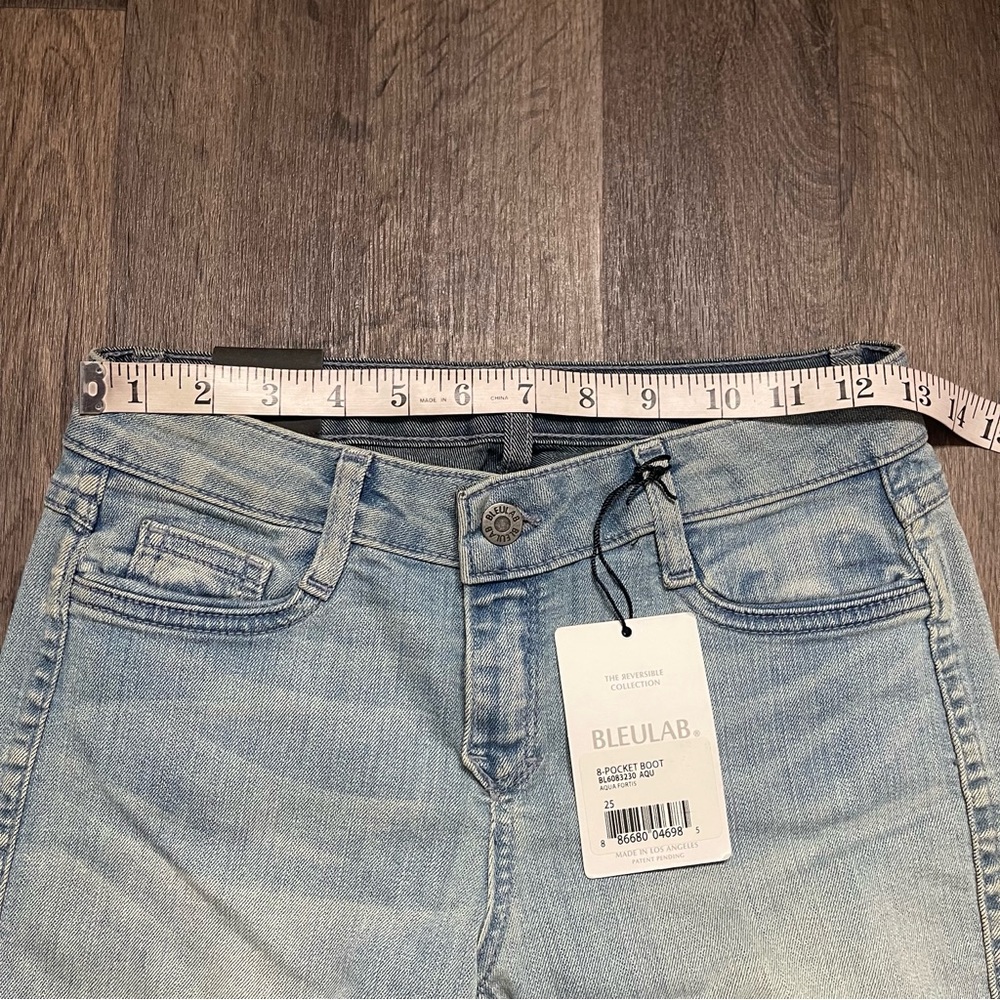 BleuLab Reversible 2 in 1 Jeans Boot Cut Leg Jeans Light / Medium Blue Sz 25 - Picture 5 of 11